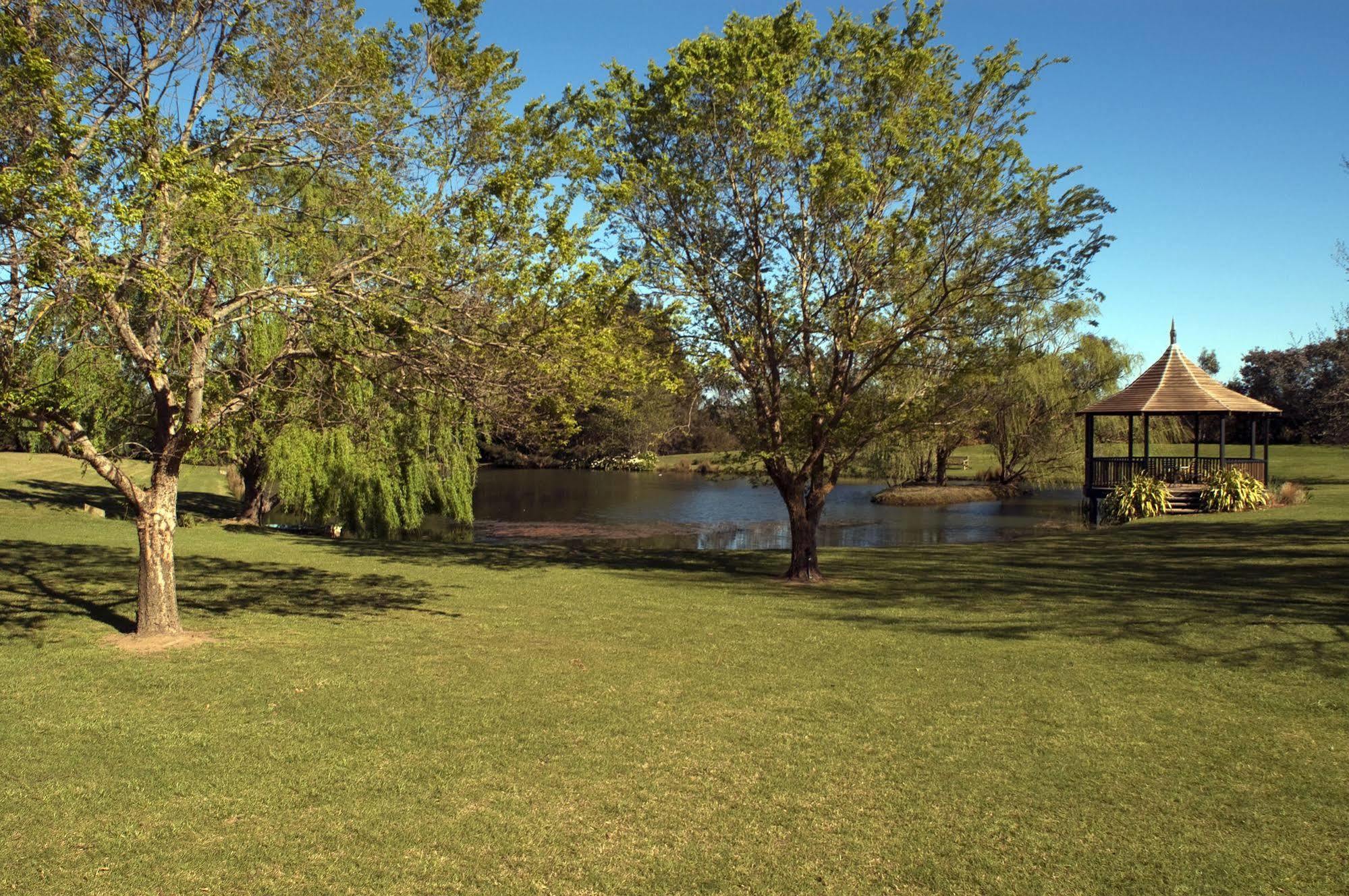 Briars Country Lodge Боурал Екстериор снимка